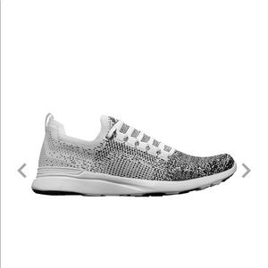 APL Women's Techloom Wave Shoes